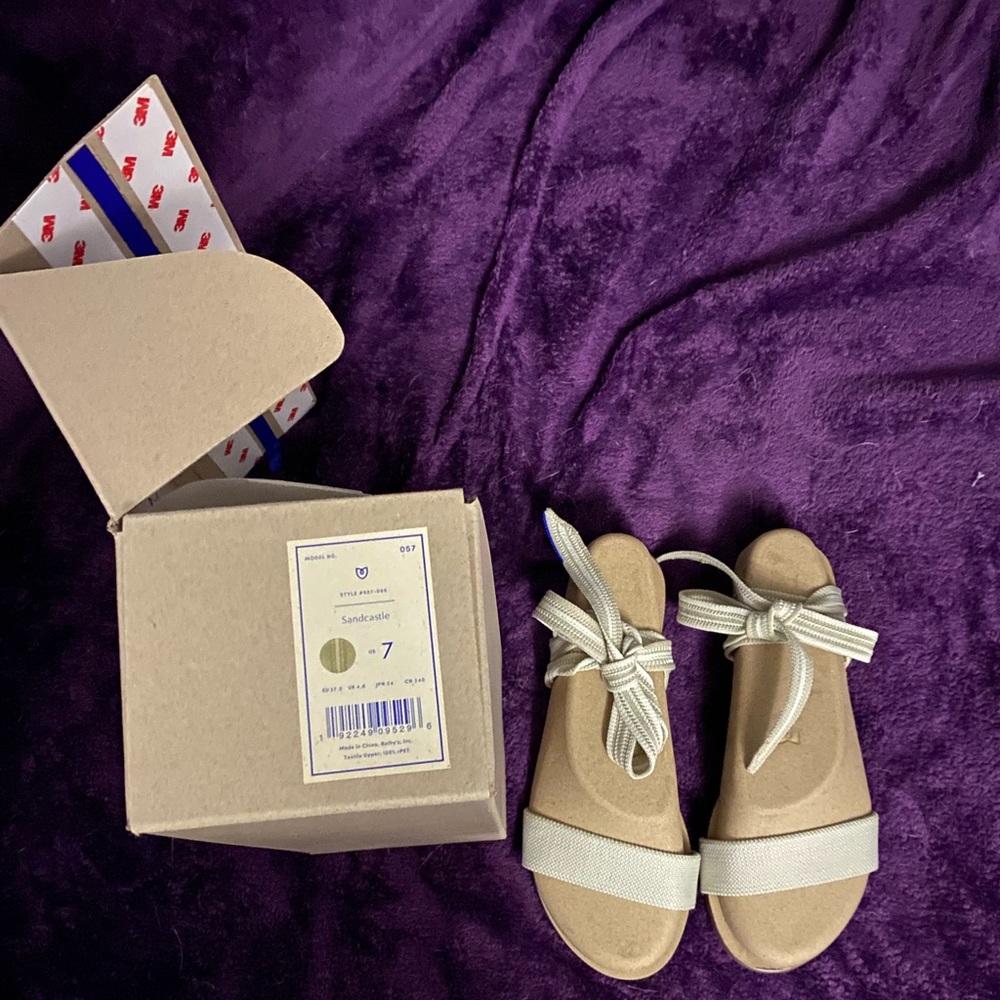 NIB Rothy's Wrap Sandal, Sand Castle, size7